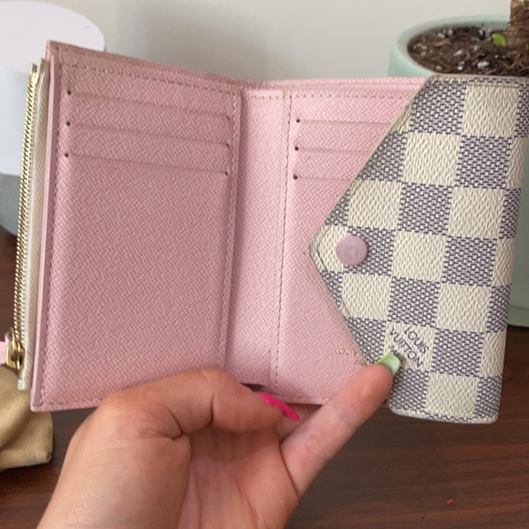 Louis Vuitton wallet - Picture 3 of 5